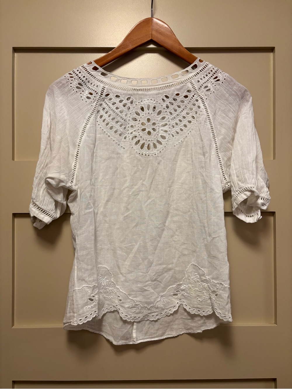 CLUB MONACO Eyelet Open Work Boat Neckline Sheer Cotton Blouse Short Sleeve Top